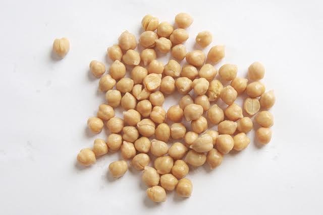 STAR-ADVERTISER Channa Chaat (Spicy chickpea side dish)